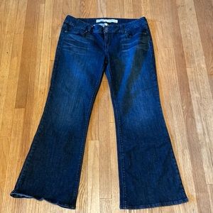 Charlotte Russe Low Rise Flare Dark Denim women's size 14 Short Jeans